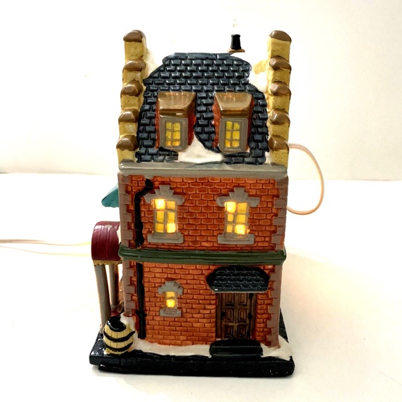 Light Up Christmas Streets Hotel Village House Holiday Porcelain Hand Painted - Picture 3 of 11